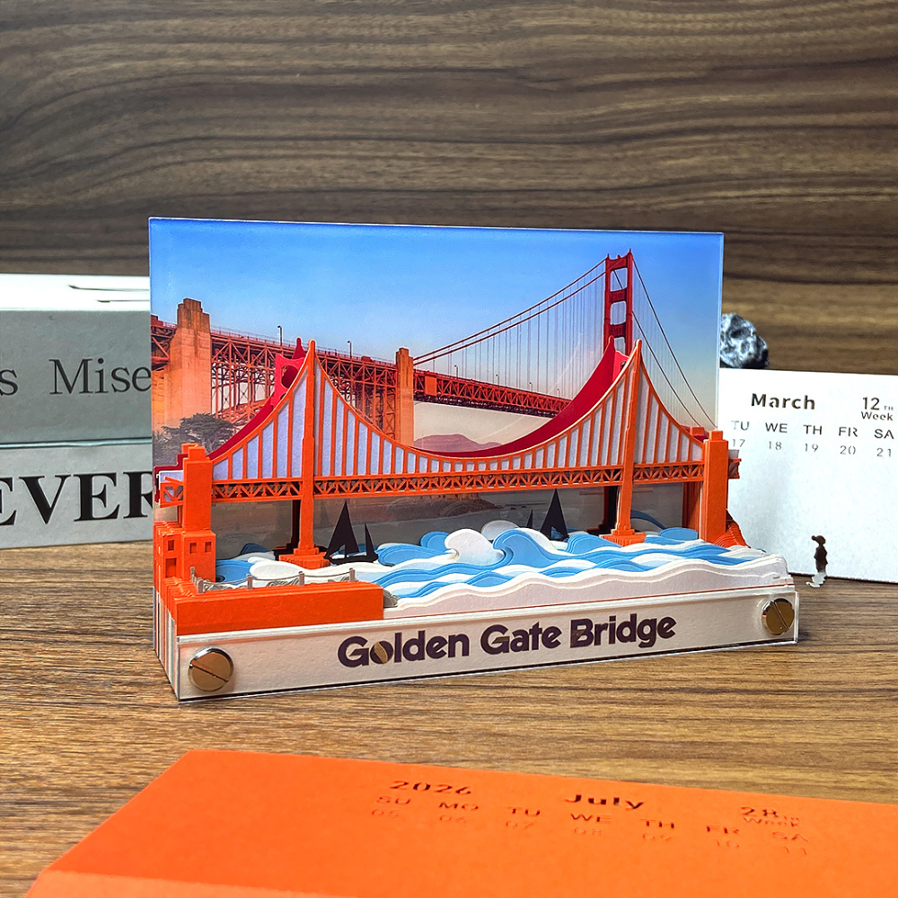 TimePiece® Calendar 3D - Golden Gate Bridge